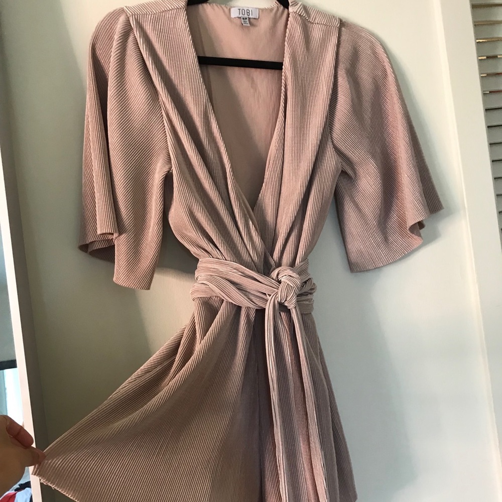 Blush Pink Chiffon Romper by: TOBI - Size: S